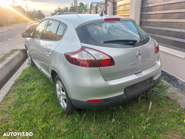 Renault Megane 1.5 dCi Dynamique - 4