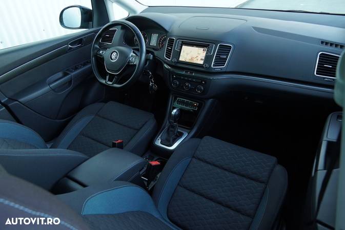 Volkswagen Sharan 2.0 TDI DSG IQ.DRIVE - 11