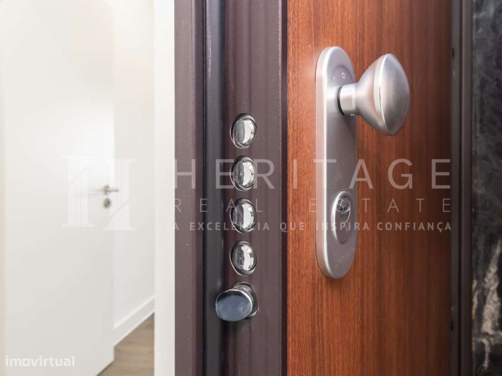 T2 totalmente remodelado na prestigiada Avenida do Bocage-34