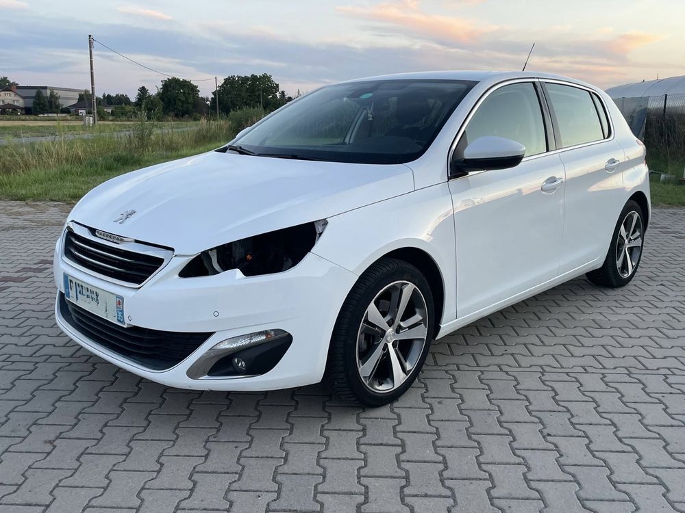 Peugeot 308 T9 (2014-2021) PureTech 130 Stop & Start Allure 2015