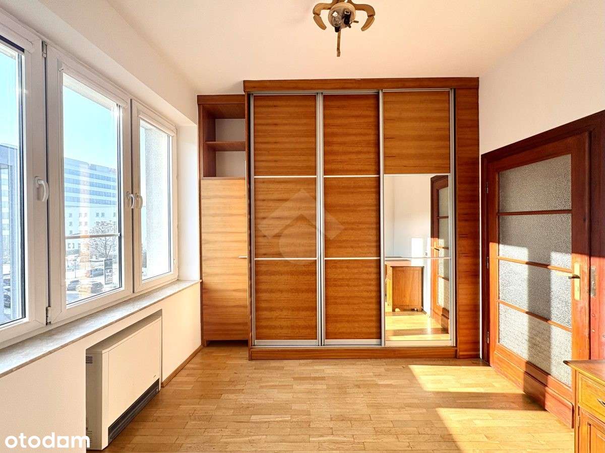 3- pokojowe mieszkanie obok Ronda Mogilskiego-4