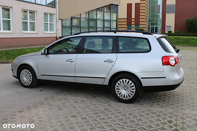 Volkswagen Passat 1.9 TDI Comfortline - 14
