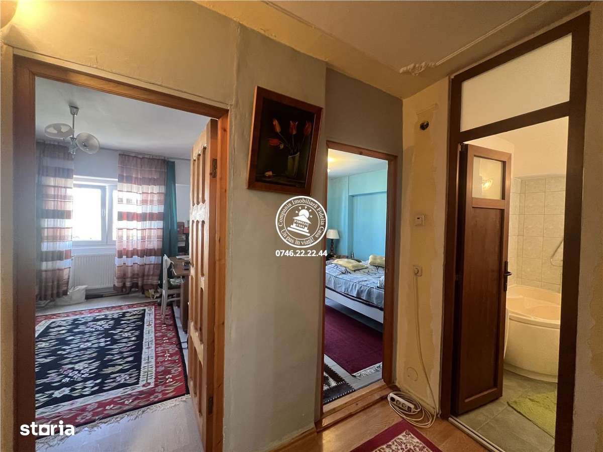 Apartament decomandat cu 4 camere, 2 băi și 2 balcoane - Imagine principală: 2/12