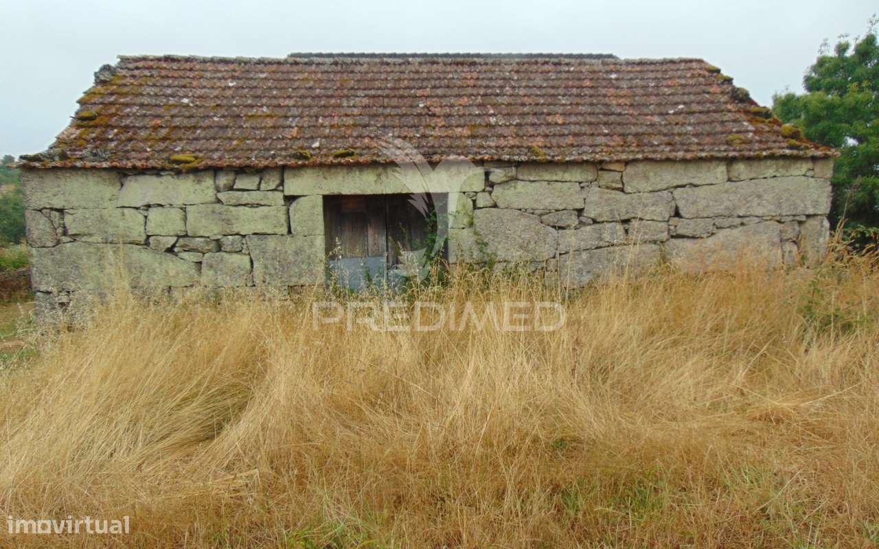 terreno com 2 casas em pedra e espigueiro - Grande imagem: 2/21