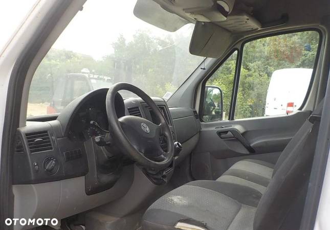 Volkswagen CRAFTER L2H2 - 15