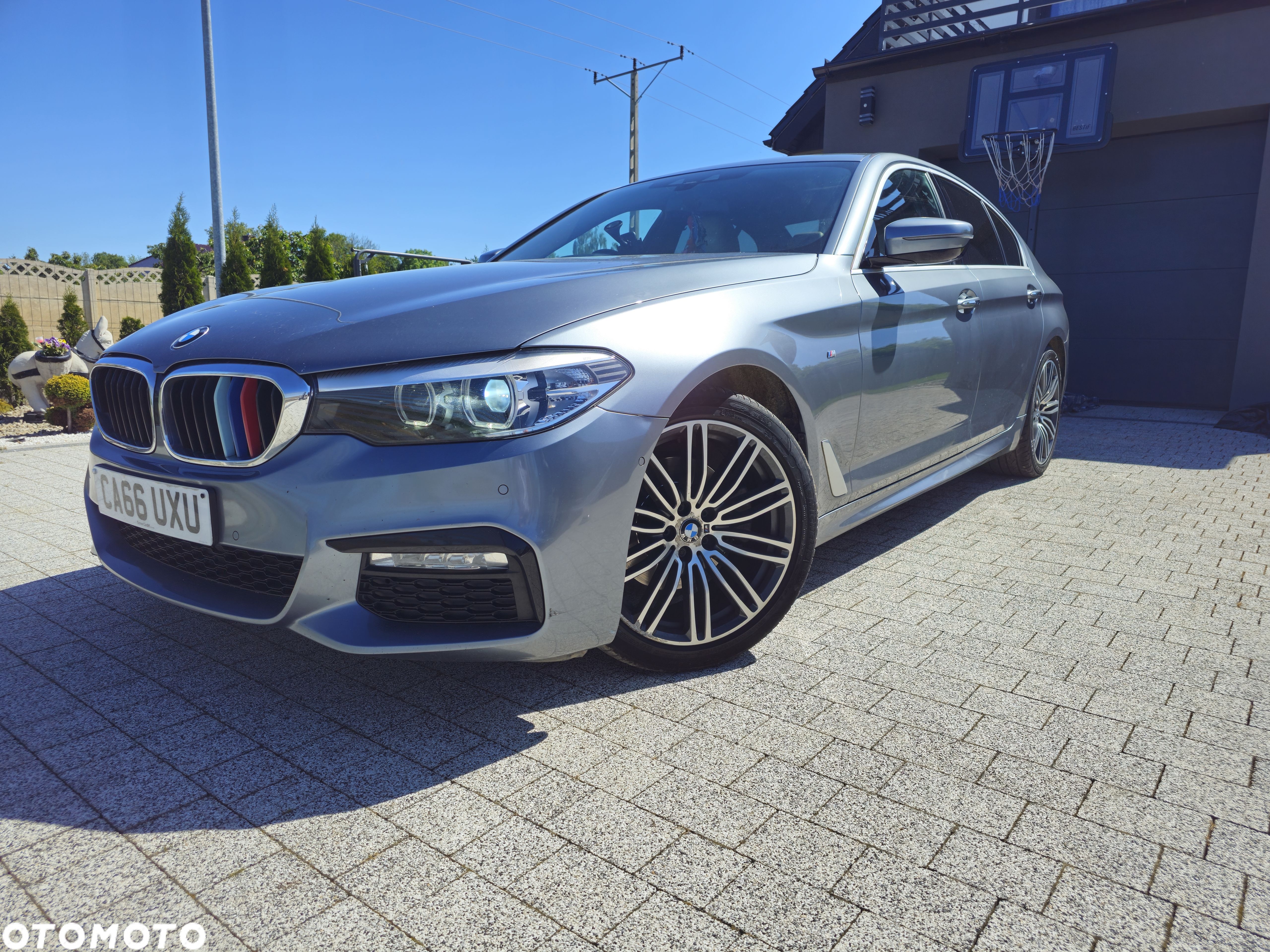 BMW Seria 5 520d M Sport - 1