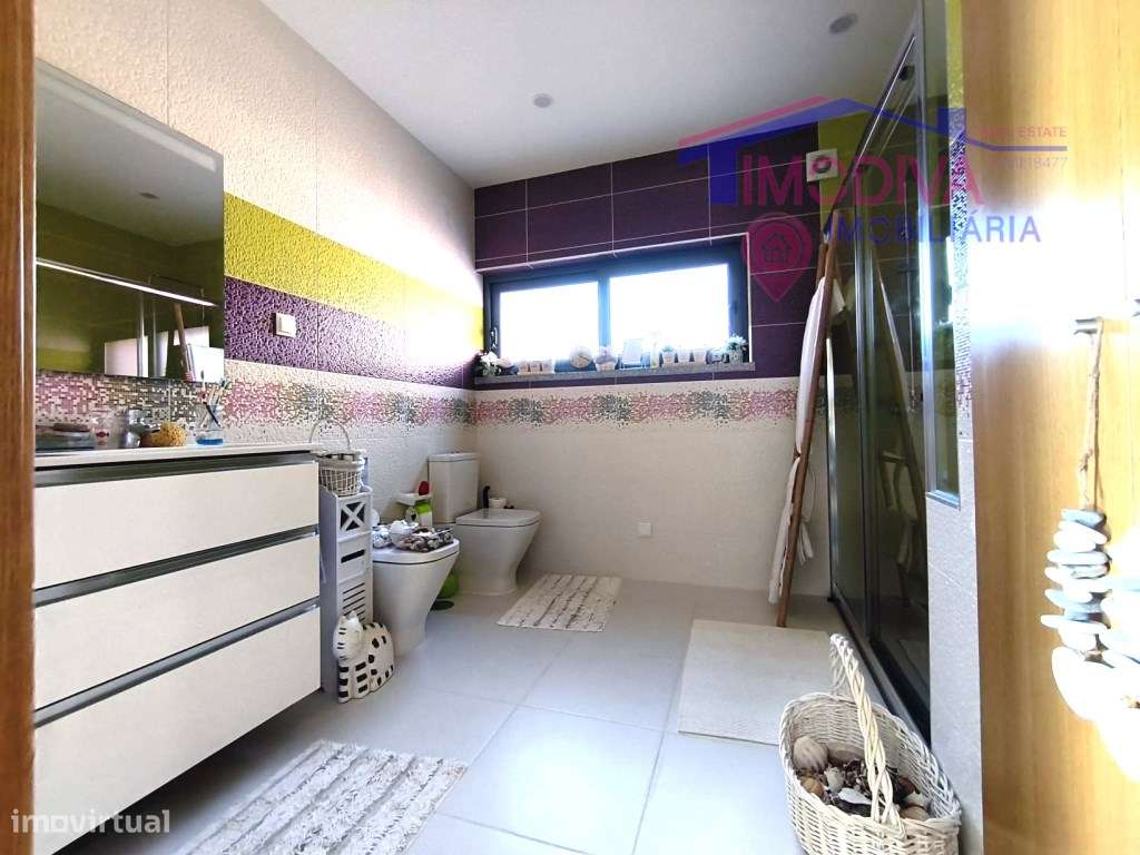 Moradia térrea T3 com garagem em Figueiró dos Vinhos-44