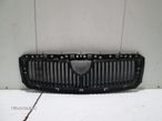 Grila capota Skoda Fabia 1 an 1999-2000-2001-2002-2003-2004-2005-2006-2007 - 1