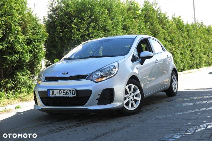 Kia Rio 1.2 Dream Team Edition - 2