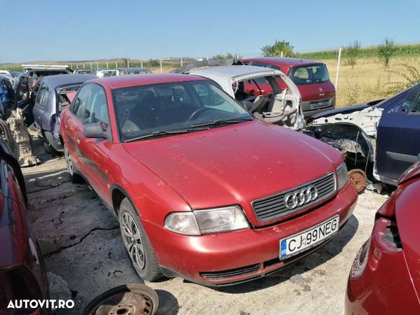 Dezmembrez piese Audi A4 B4 - 1