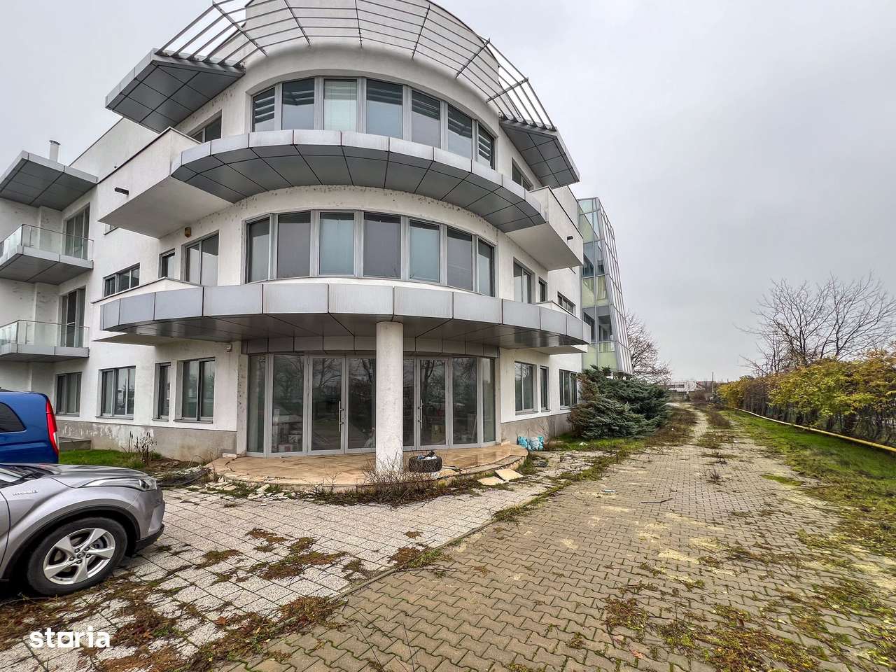 Proprietate comercială premium de vânzare- teren 3.728 mp |  Lângă A0-2