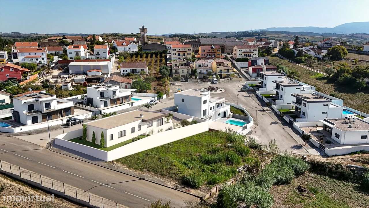 Lote Para Construção de Moradia Térrea na Vermelha, Cadaval - Grande imagem: 4/30