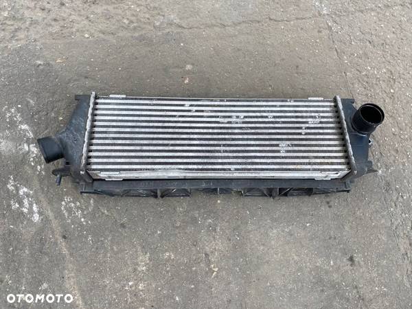 Trafic Vivaro 06-14r 2,0 DCI intercooler - 1