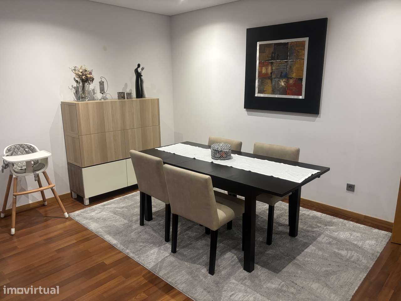 Apart. T2 | Rio Tinto | Varandas | Suite | Elevador | AC | Placa Solar - Grande imagem: 4/31