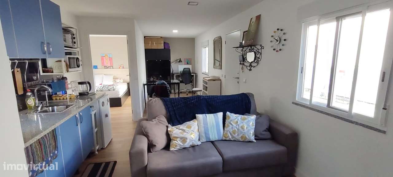 4 casas com tipologias T1, em terreno de  692m2,  à Marina do Freixo-47