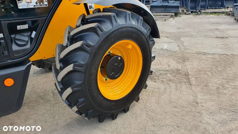 JCB 531-70 2023r - 12