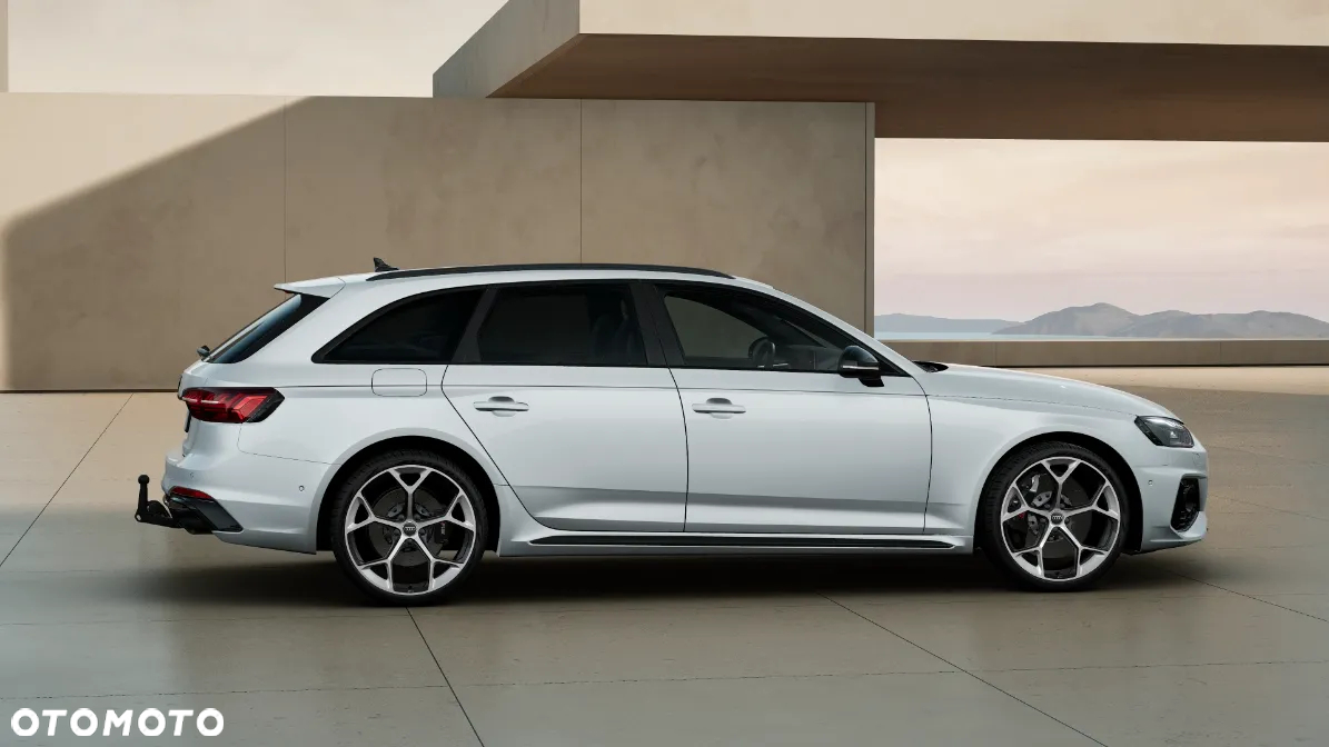 Audi RS4 TFSI Quattro Tiptronic - 8