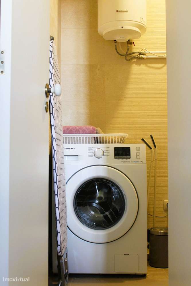 Prédio Renovado com 2 T2 – Excelente Rentabilidade na Baixa de Coimbra-9