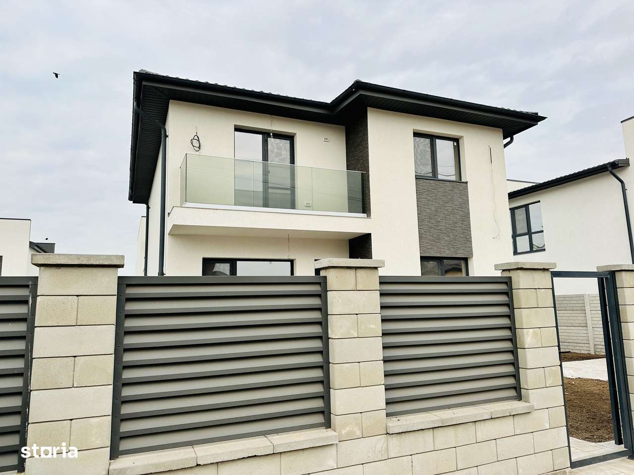 Casă de vânzare în Comuna Berceni – 4 camere, teren 300 mp - la cheie! - Imagine principală: 3/15