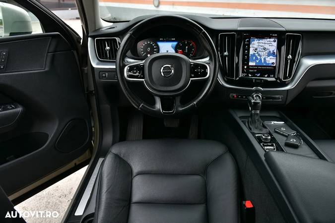 Volvo XC 60 D4 AWD Geartronic Momentum - 15