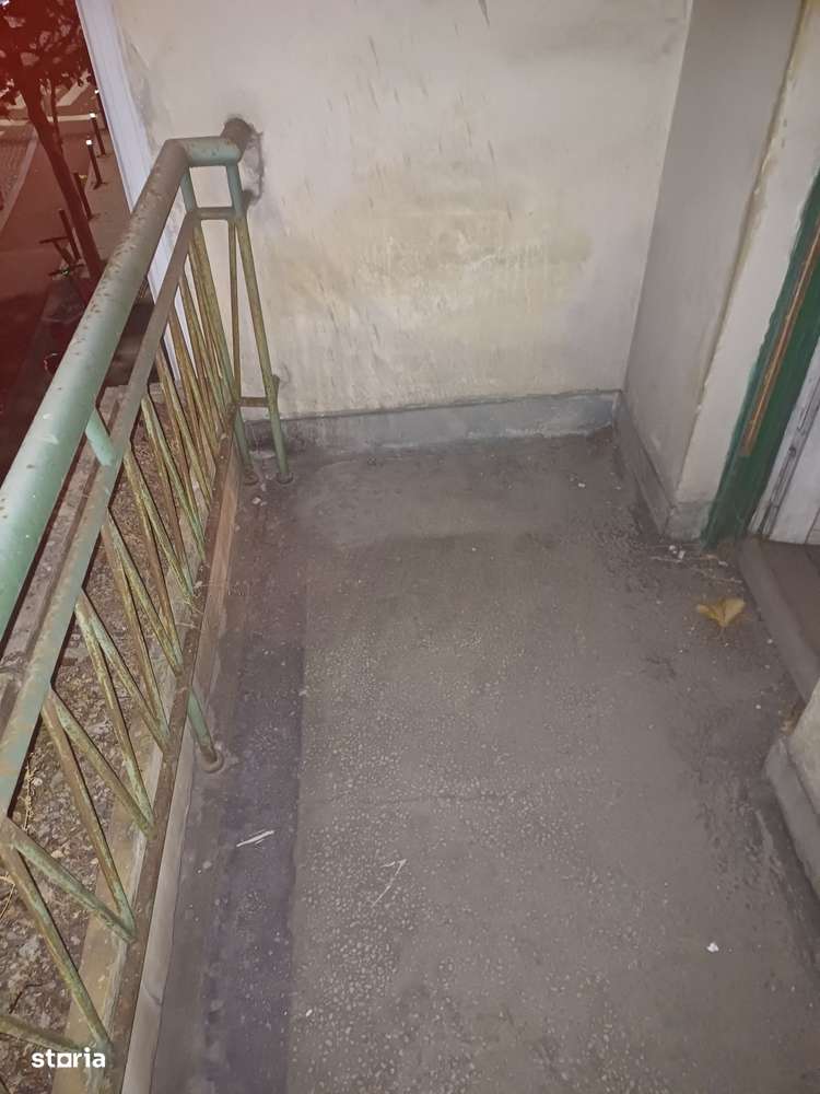 Vand apartament cu 2 camere in Centru-8