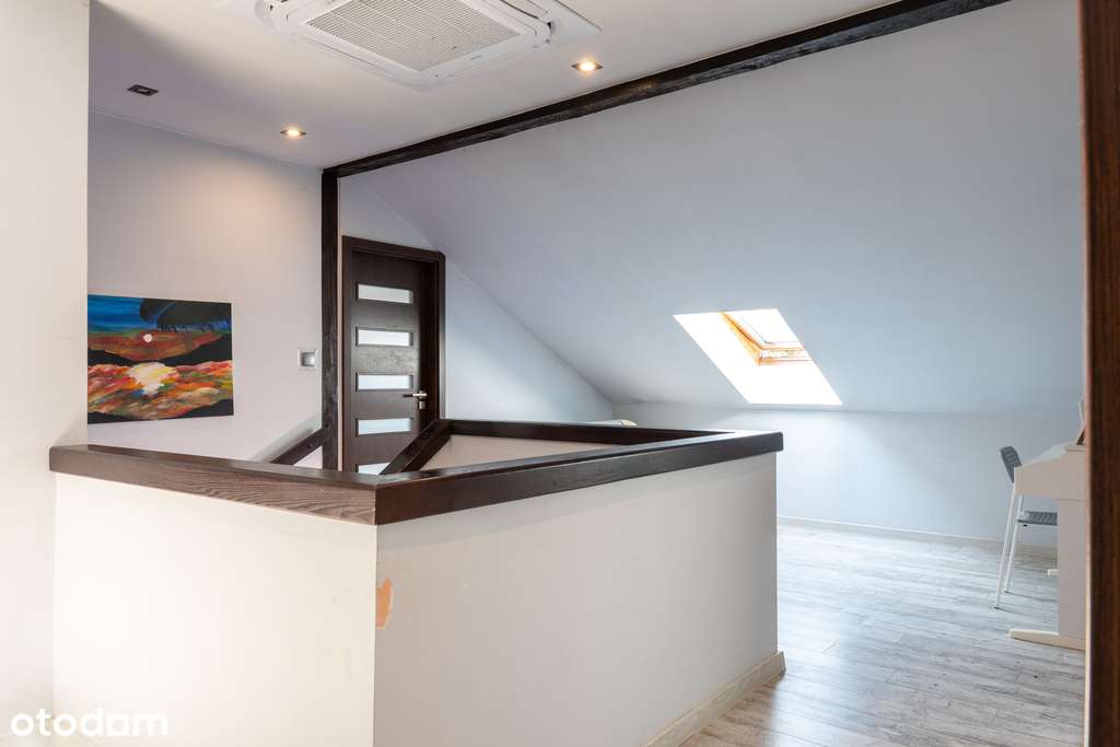 Funkcjonalny dom z garażem i ogrodem!-13