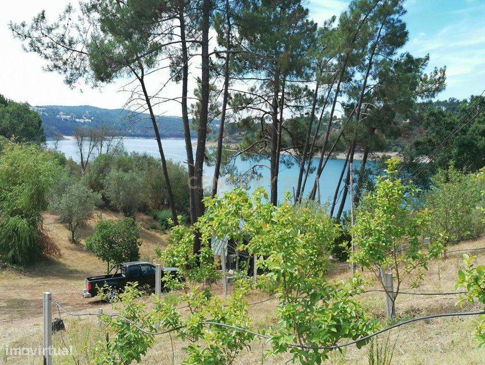 Terreno fantástico na barragem de castelo de bode - Grande imagem: 4/23