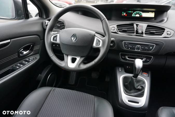 Renault Scenic 1.5 dCi Tech Run EDC - 13