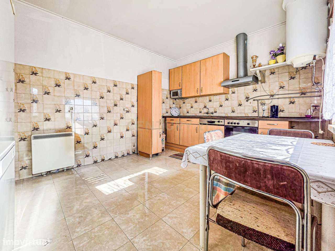 Moradia isolada + duas lojas comerciais na Quinta do Conde, Sesimbra-13