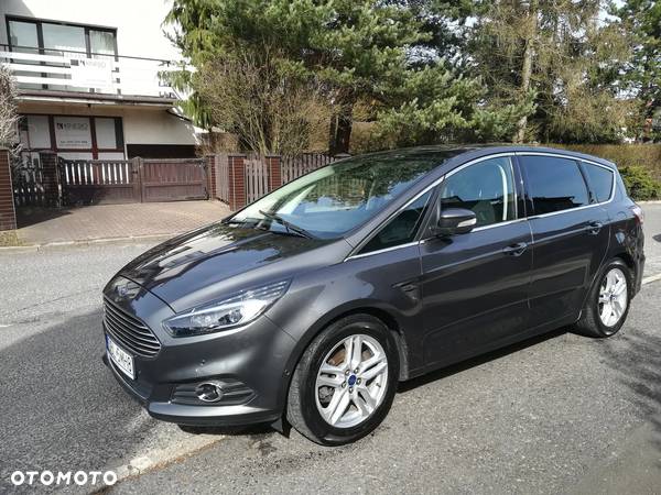 Ford S-Max 2.0 TDCi Bi-Turbo Titanium PowerShift - 24