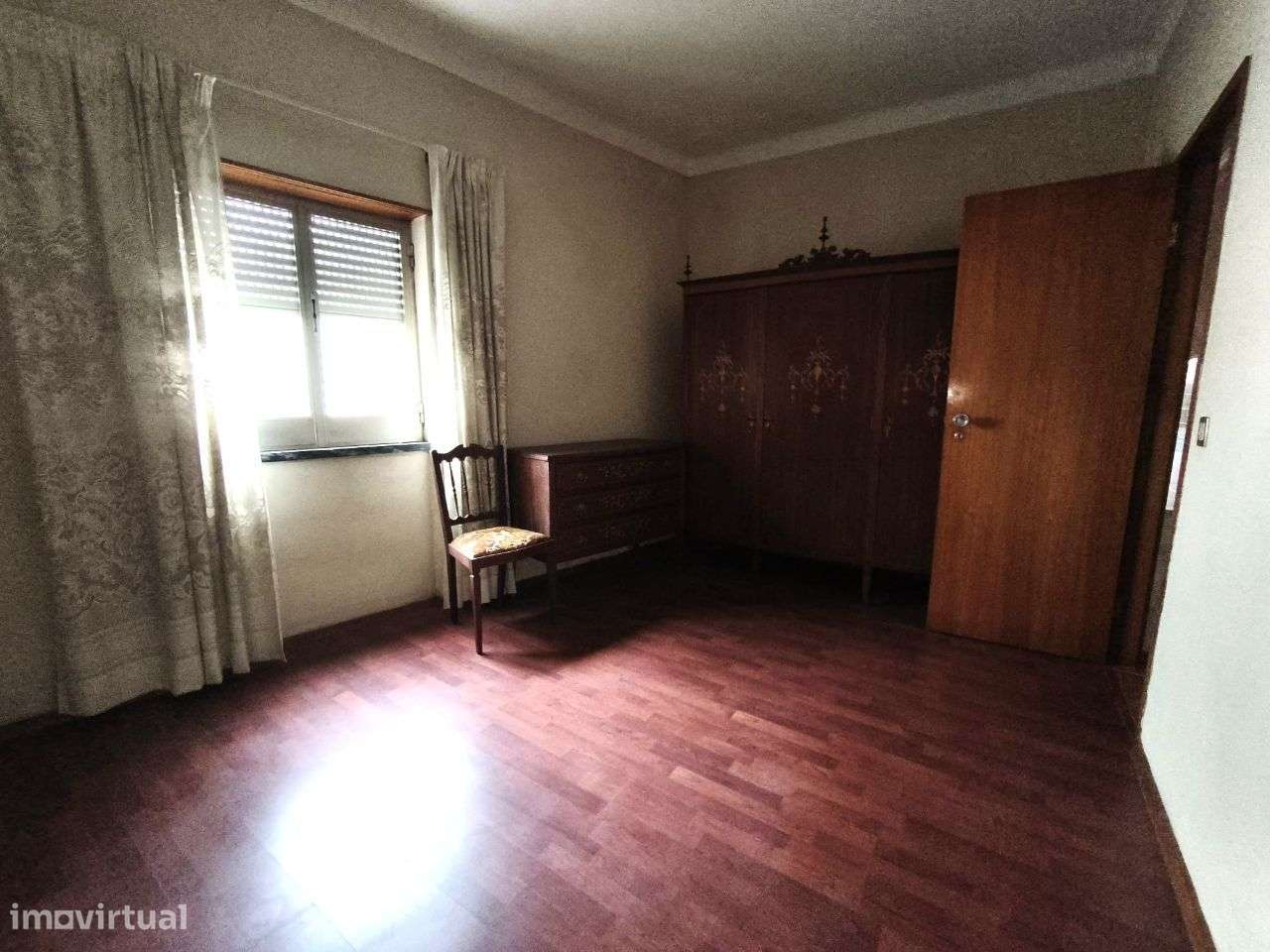 Moradia duplex em Valado dos Frades – excelente para investimento-22