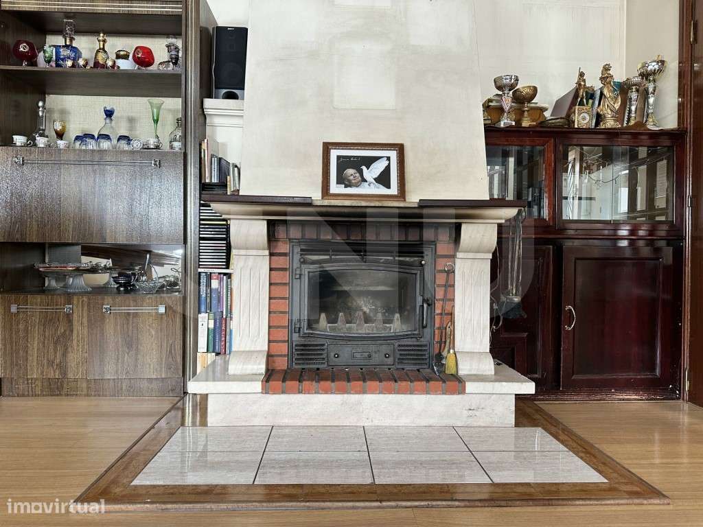 Venda Conjunta: Apartamento T2 com Garagem + Lote de Terreno (3050m...-5