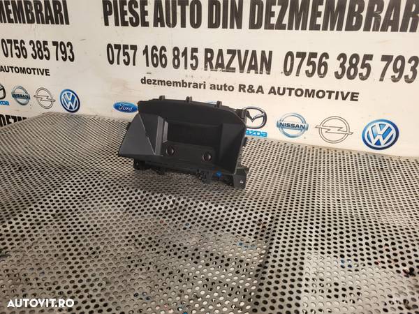 Display Ecran Bord Infocenter CID Opel Zafira B Dezmembrez Opel Zafira B 1.7 Cdti Euro 5 Motor A17DTR Cutie M32 Facelift - 2