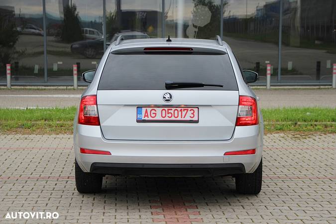 Skoda Octavia 1.6 TDI Style - 4