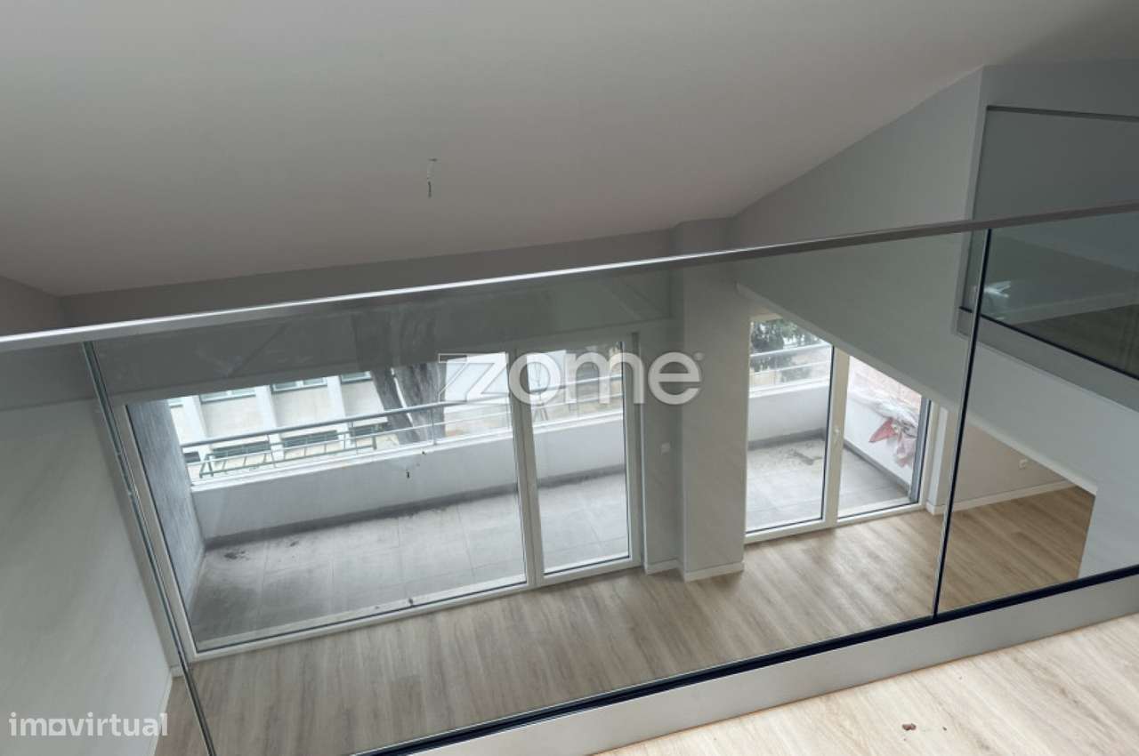 Apartamento T3 com Mezanino – 3 lugares de garagem-18