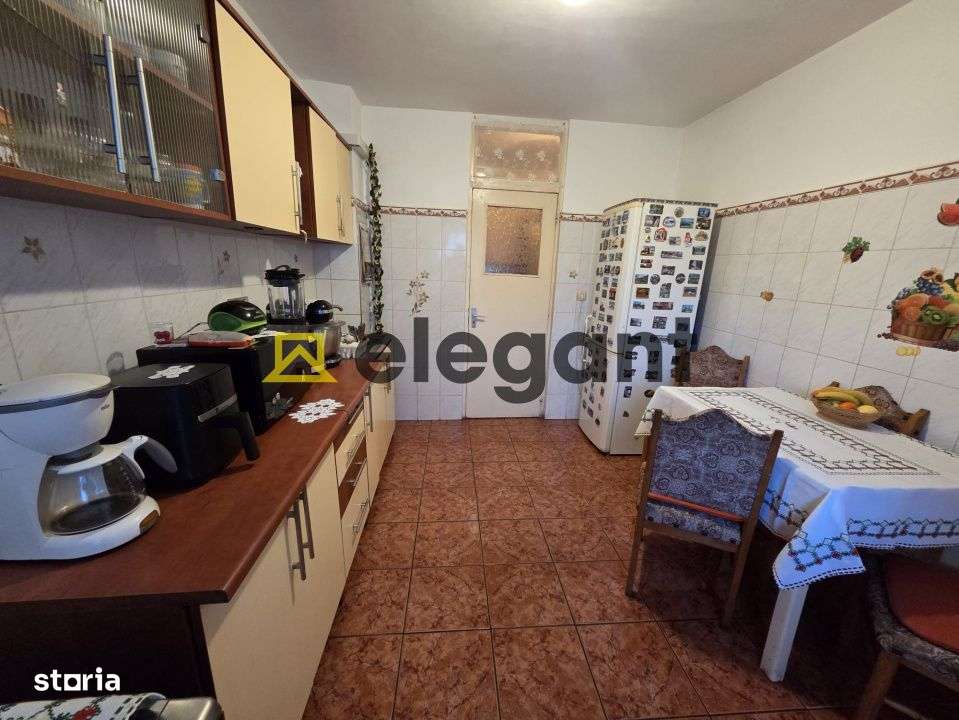 3 decomandate, 75 mp, centrala, AC, bloc izolat, Cornitoiu-Biserica-7