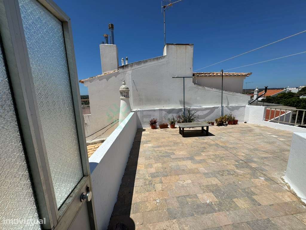 Apartamento t1 à venda na Rua da Capelinha-15