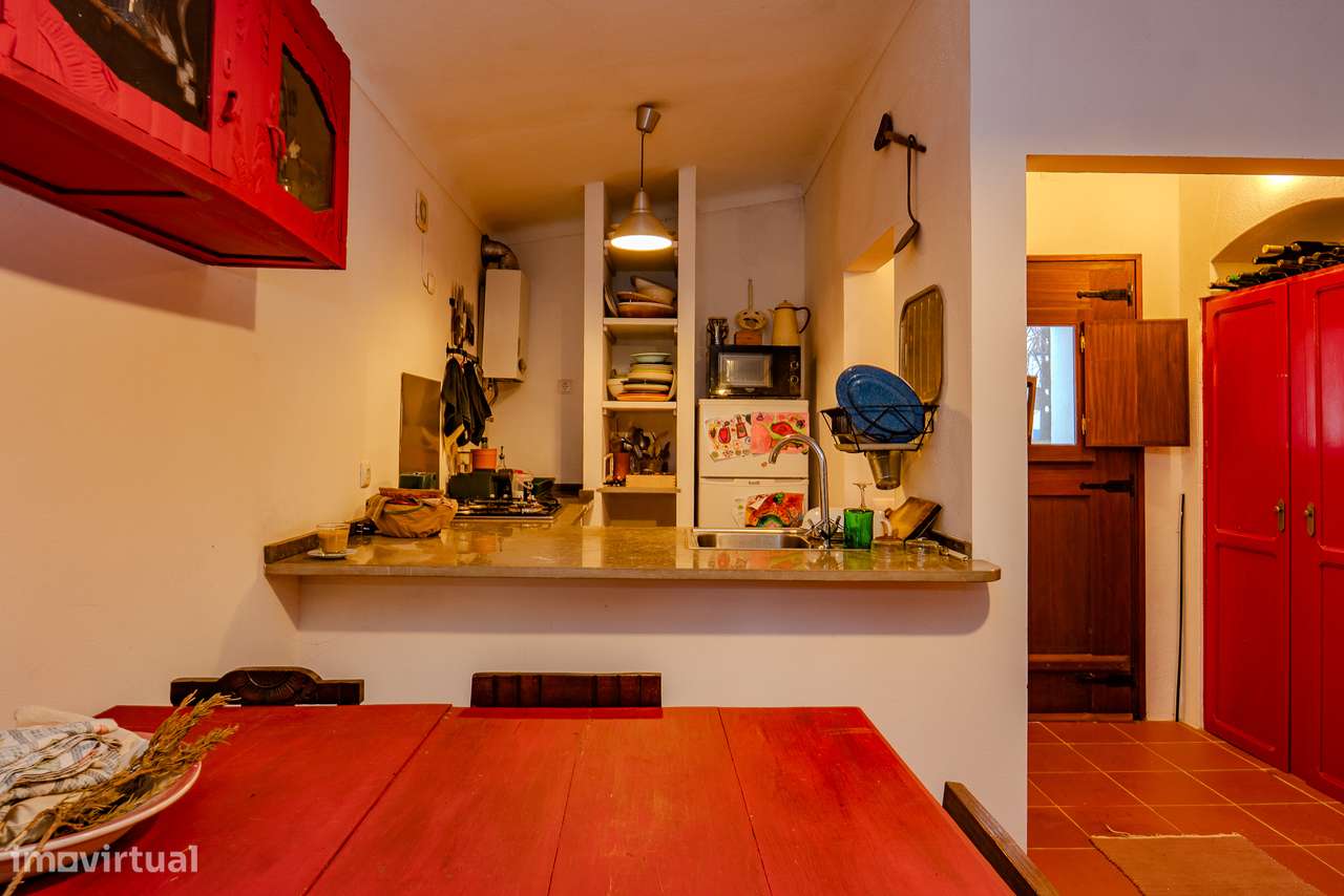 CASA COM QUINTAL | PARA VENDA | FALCOEIRAS-8