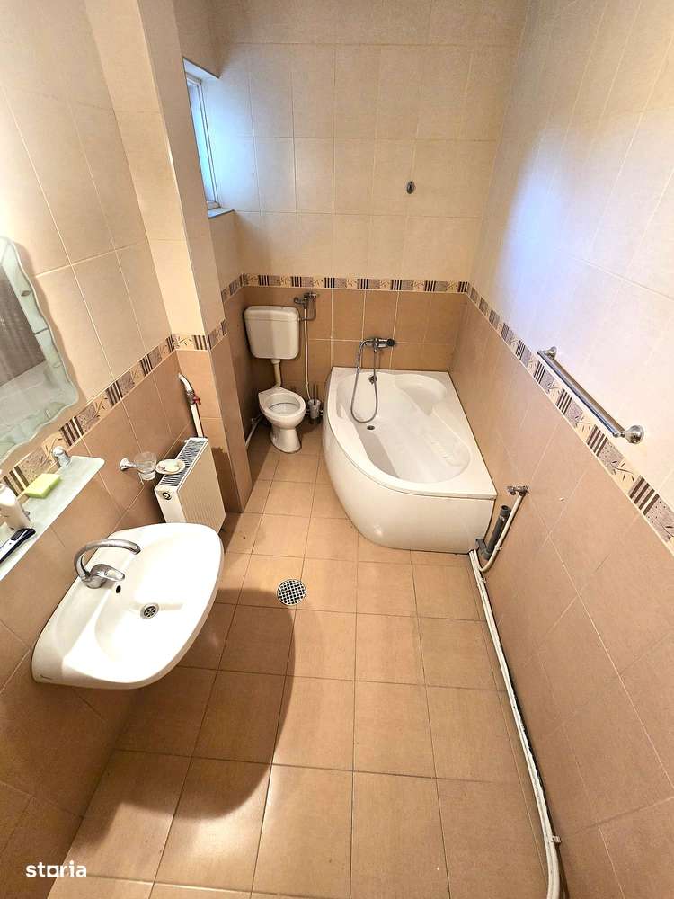 Apartament 3 camere, garaj si teren – Str. Simion Barnutiu nr. 3, Et 1-11