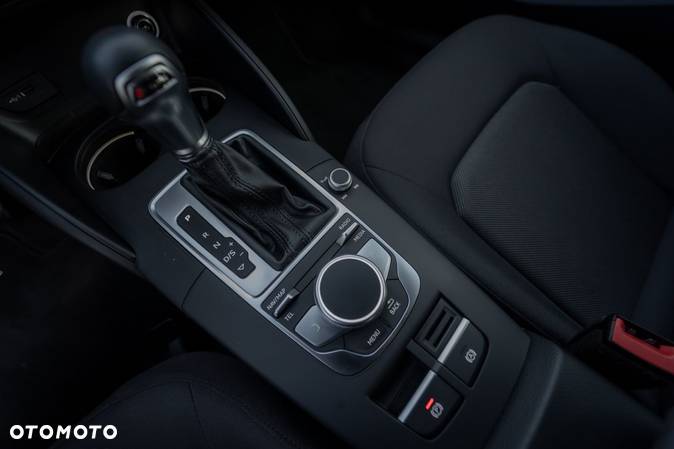 Audi A3 2.0 TDI Sport S tronic - 27