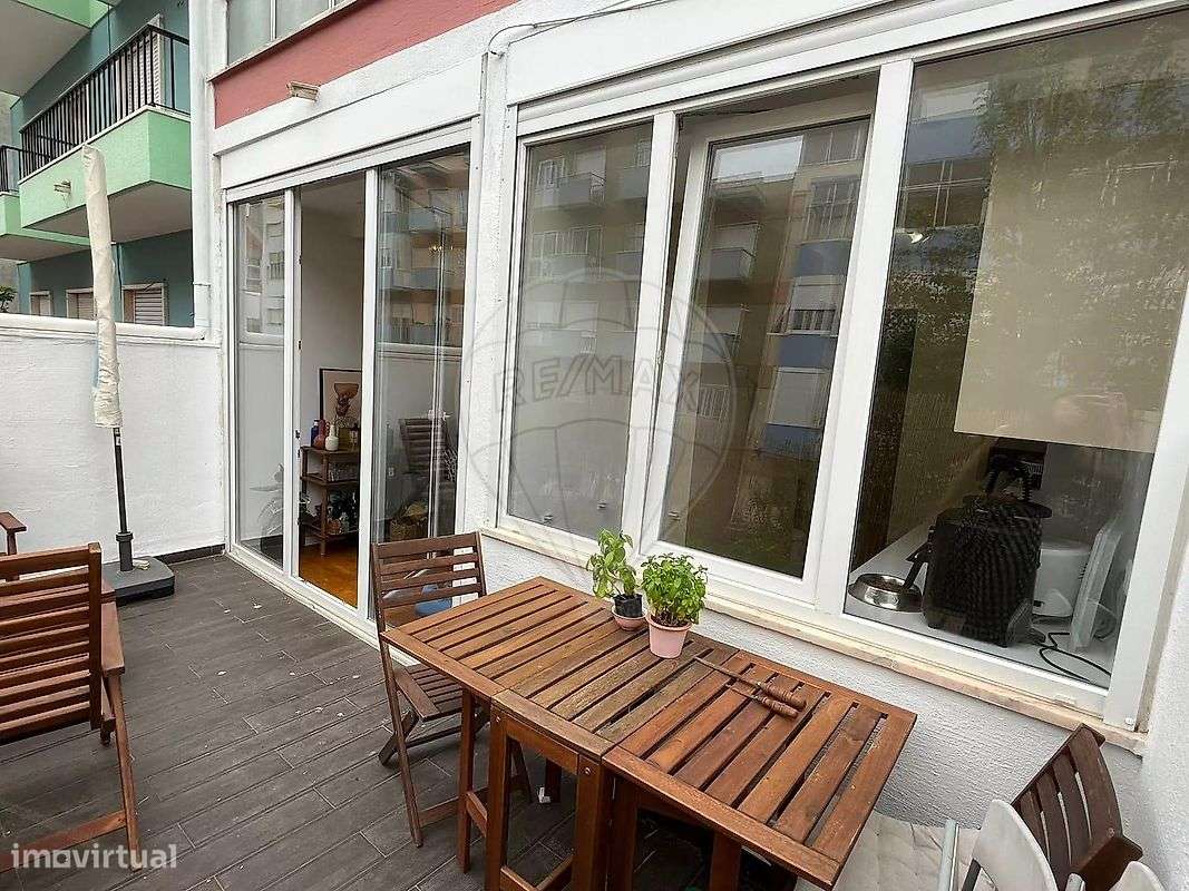 Apartamento T2 para arrendamento - Grande imagem: 2/27