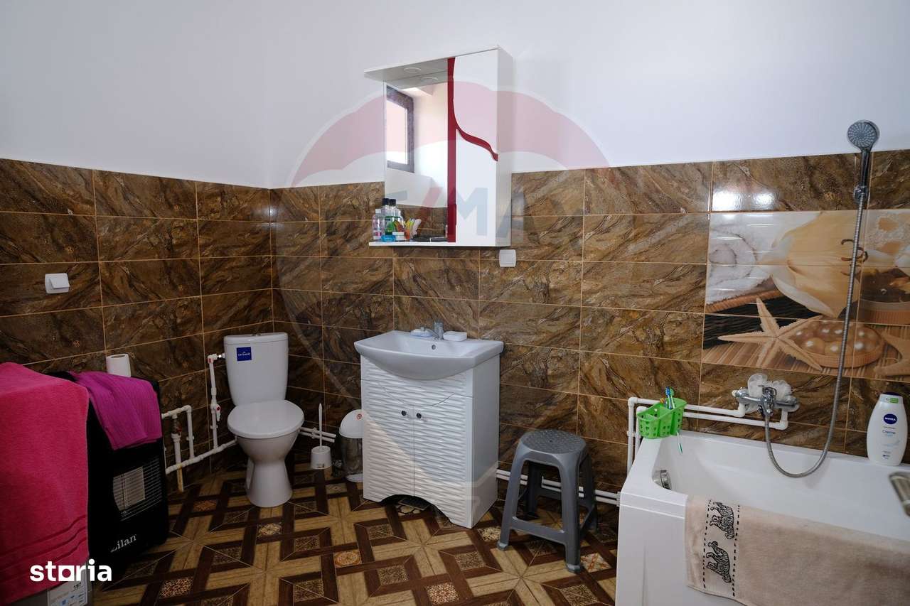 Casa renovata, mobilata si utilata, livada, Lita!-7