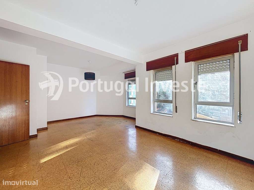 Excelente apartamento de 4 Assoalhadas no Monte de Caparica - Almada - Grande imagem: 2/22