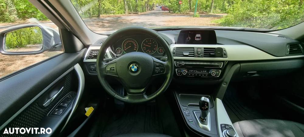 BMW Seria 3 318d Touring Aut. - 11