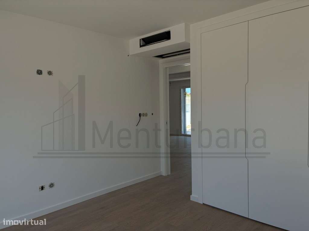 FANTÁSTICA MORADIA COM PISCINA EM MANIQUE - CASCAIS-24