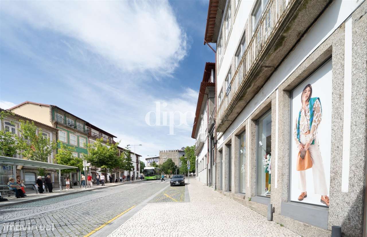 Investimento | Prédio no Coração de Guimarães - Grande imagem: 5/12