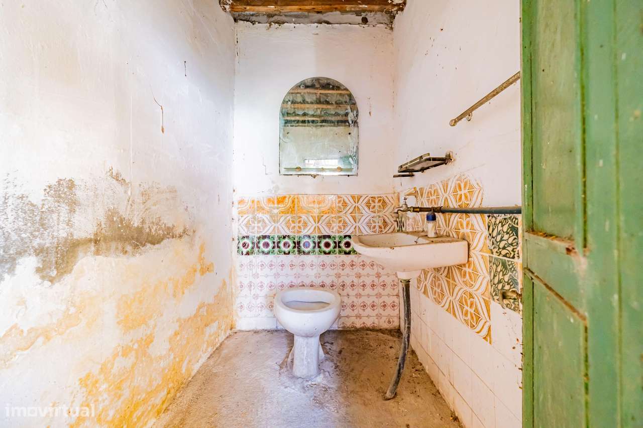 Moradia T3 com Quintal Amplo, Garagem e Anexo – Zona Tranquila da Moit-41