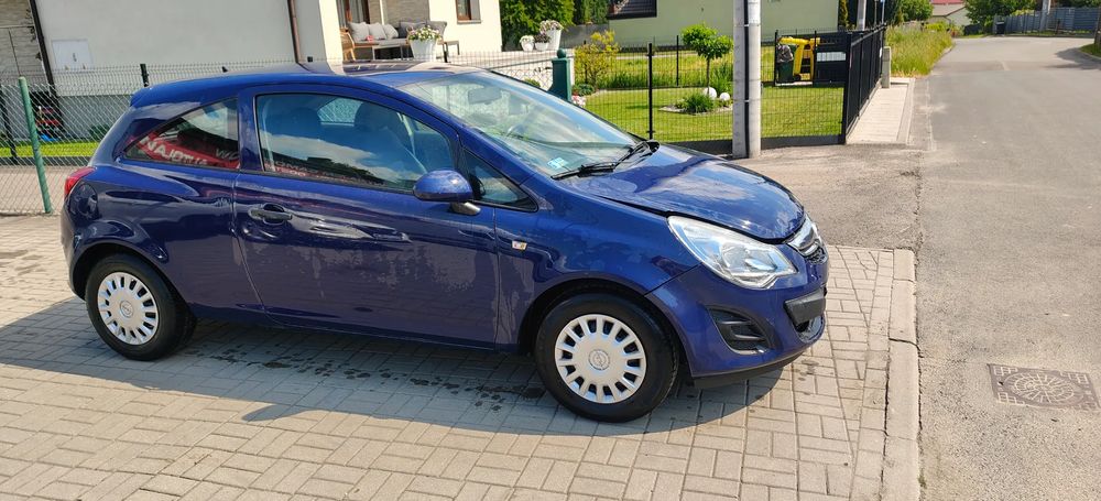 Opel Corsa D 1.0 12V Edition / Active 2012