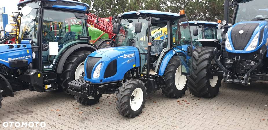 New Holland BOOMER - 4