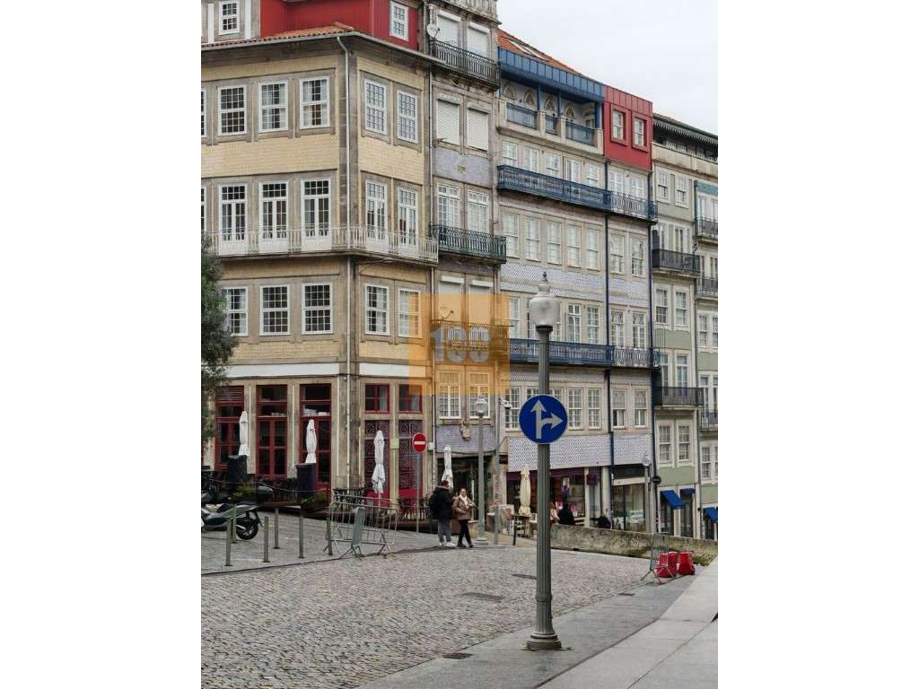 Trespasse de restaurante na Zona Histórica do Porto - Grande imagem: 3/17